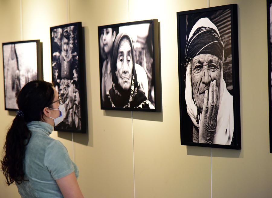 “Yüz Çizgileri” isimli fotoğraf sergisi açıldı