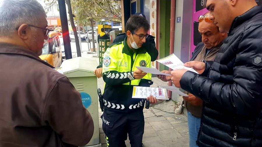 Taksiciler ve vatandaşlar bilgilendirildi