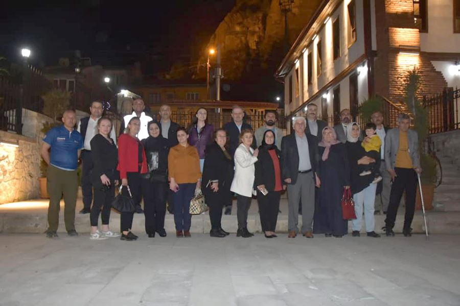 Gönül Dostları iftar yemeğinde bir araya geldi 