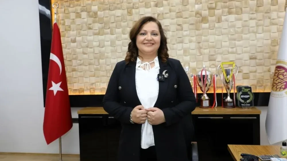 Burcu Köksal Memnuniyet Anketinde İkinci Sırada!