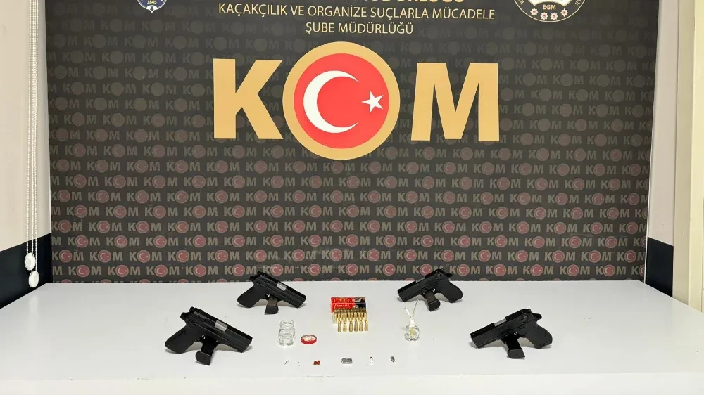 Afyonkarahisar’da Kaçakçılığa Geçit Yok: Silah ve Uyuşturucu Ele Geçirildi