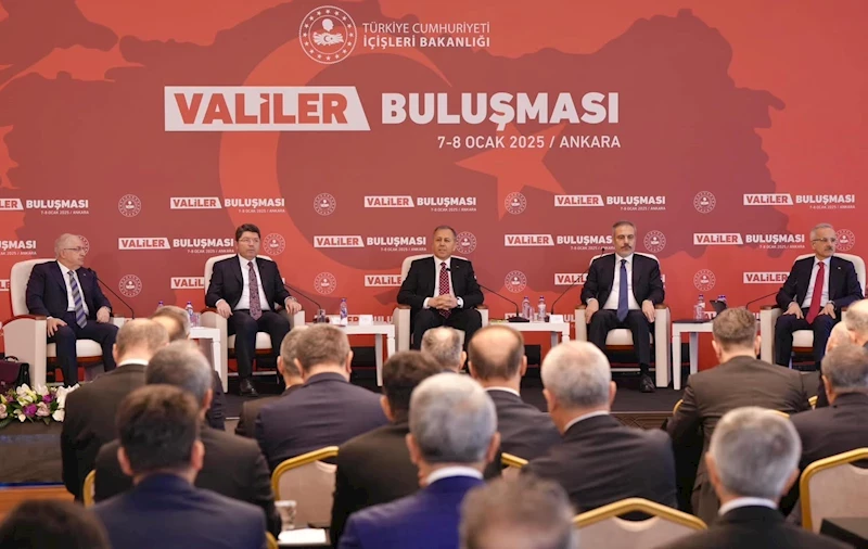 Valiler Buluşması: İlk Gün Oturumunda Bakanlar Bilgilendirdi