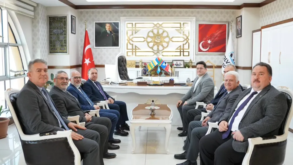 AKÜ Heyeti Başkan Aynacı’yı Ziyaret Etti: Üniversite-Belediye İş Birliği Güçleniyor