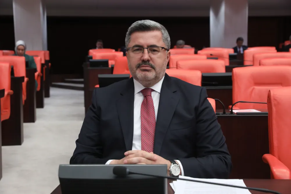 Milletvekili Ali Özkaya: “15 Temmuz, Sadece Bir Darbe Girişimi Değil, Türkiye’ye Vurulmak İstenen Prangaların Parçalandığı Gündür”