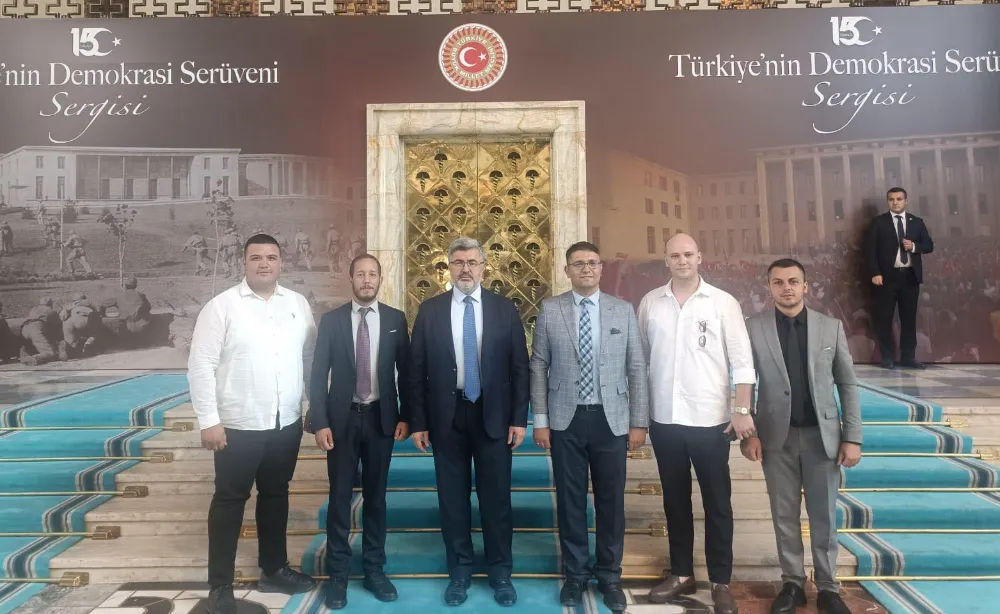 AK Parti Afyonkarahisar Milletvekili Özkaya, Dinar İlçe Başkan Yardımcısı ve Hemşehrilerini Meclis